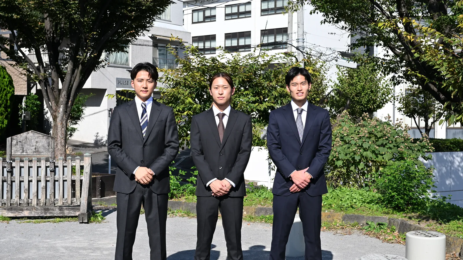 神楽坂で活動するメンバー3人